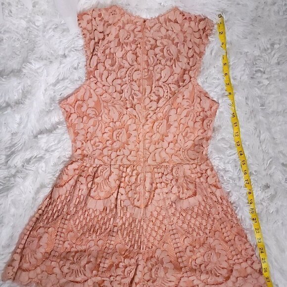 Main Strip Peach Color 1PC Romper/Shorts Size M - Picture 6 of 10